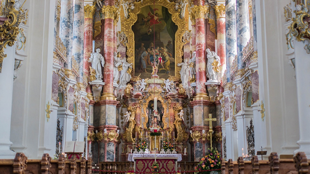 Talvez a sala rococó mais importante do mundo: nave principal da Igreja de Wies (Baviera, Alemanha)